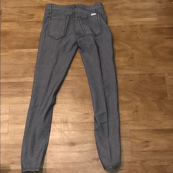 Joe’s Lightweight Woven Jeans - Picture 4 of 4